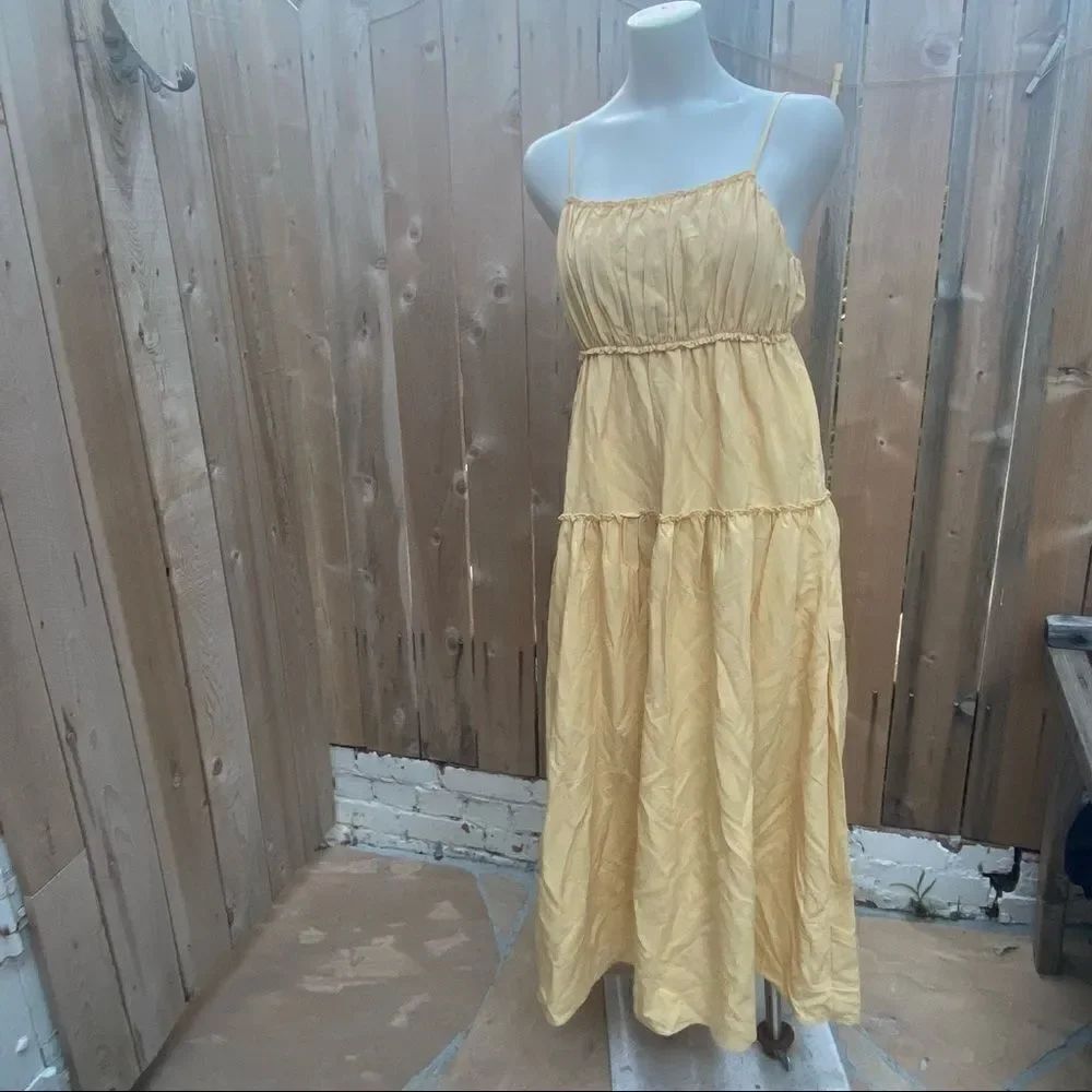 Moon River yellow Tiered Ruffle Maxi Dress size medium